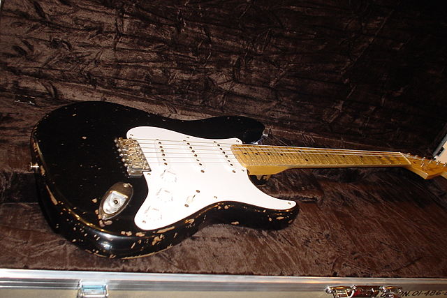 エリック・クラプトンのギター遍歴：スローハンドを支えた愛器の数々 